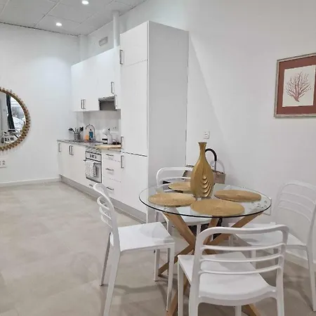 Moderno 4 En Calle Marmoles Apartment Malaga